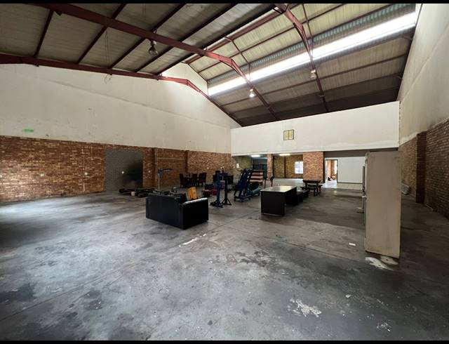 429M² WAREHOUSE TO LET IN HENNOPSPARK